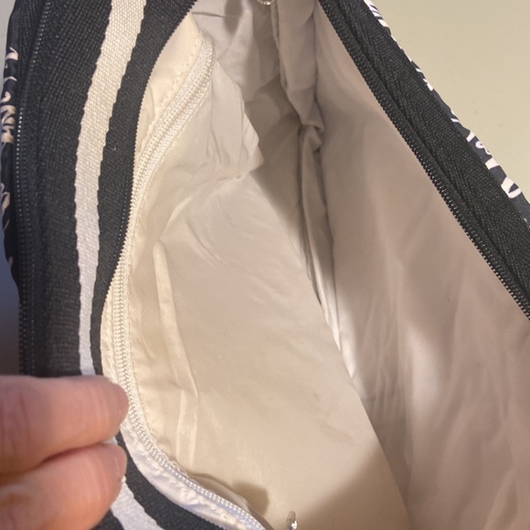 LeSportsac x Curtis Kulig Expandable large Crosbody - “Love Me” - Picture 4 of 5